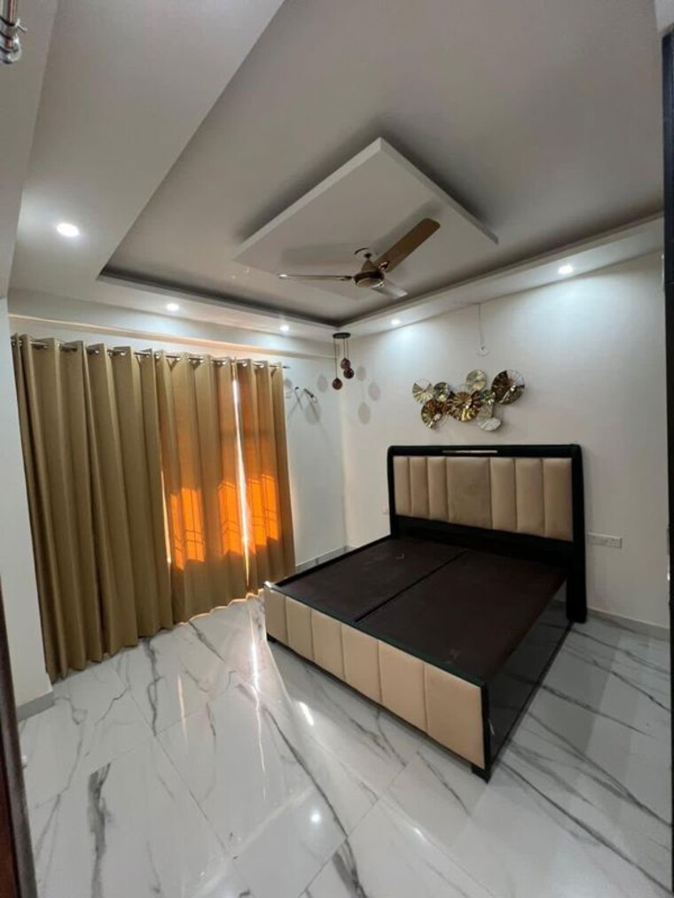 Bedroom, sector 52 3 Bedroom 120 Sq.Yd. Builder Floor In Sector 52 Gurgaon 10764131