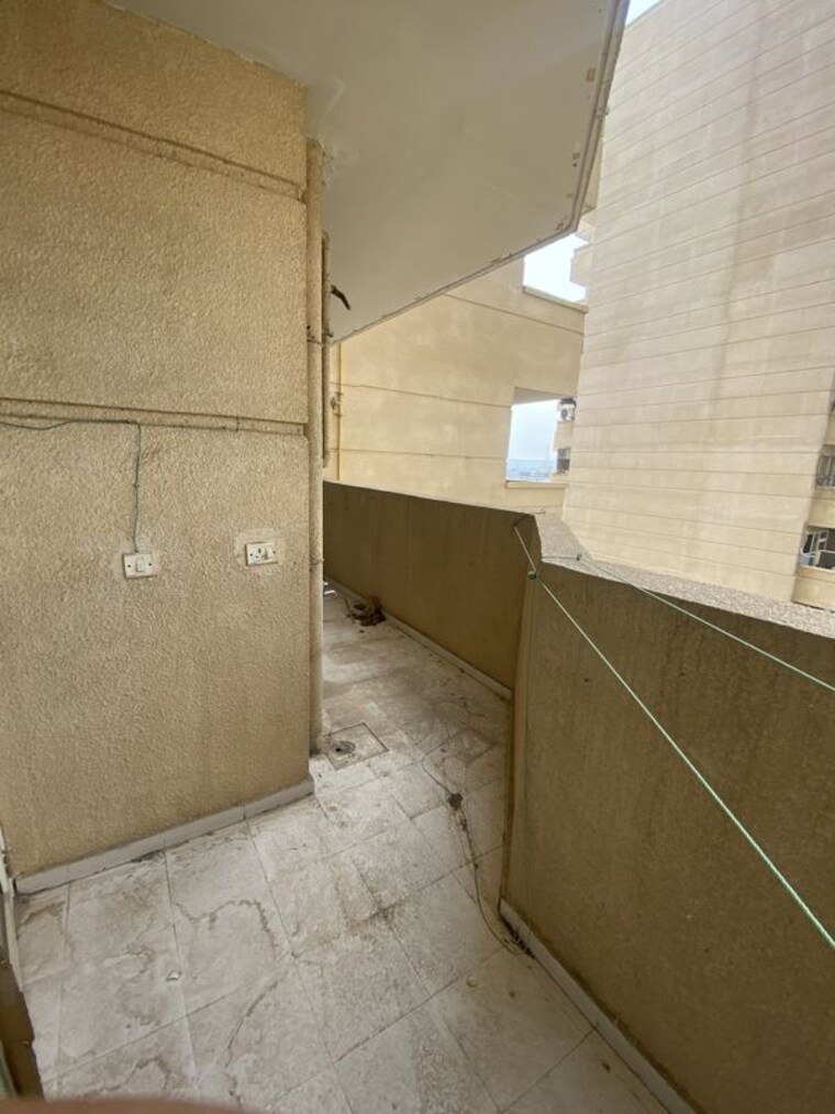 Bathroom, pyramid-urban-homes 2 Bedroom 800 Sq.Ft. Apartment In Sector 70a Gurgaon 10764136