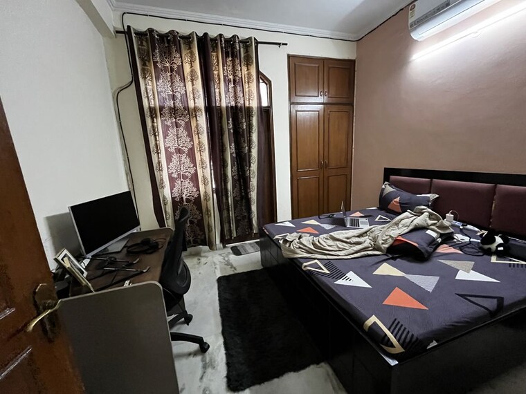 Room, sector 40 3 Bedroom 120 Sq.Yd. Builder Floor In Sector 40 Gurgaon 10764146