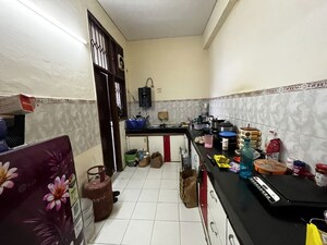 Kitchen in 3 BHK Builder Floor at Sector 40 – for Rent