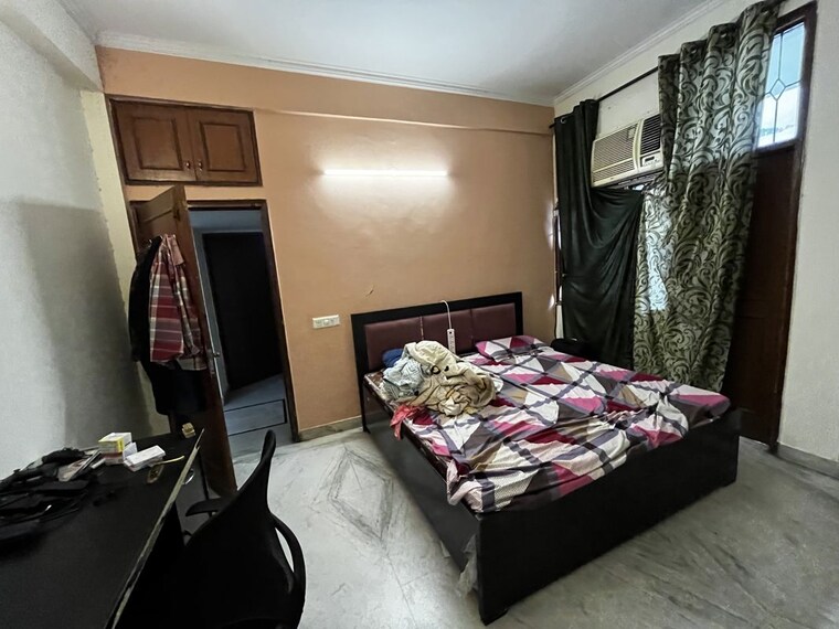 Bedroom, sector 40 3 Bedroom 120 Sq.Yd. Builder Floor In Sector 40 Gurgaon 10764146