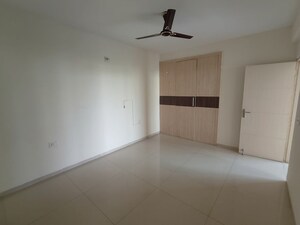 Room in 3 BHK Apartment at Tulip Violet, Sector 69 – for Rent