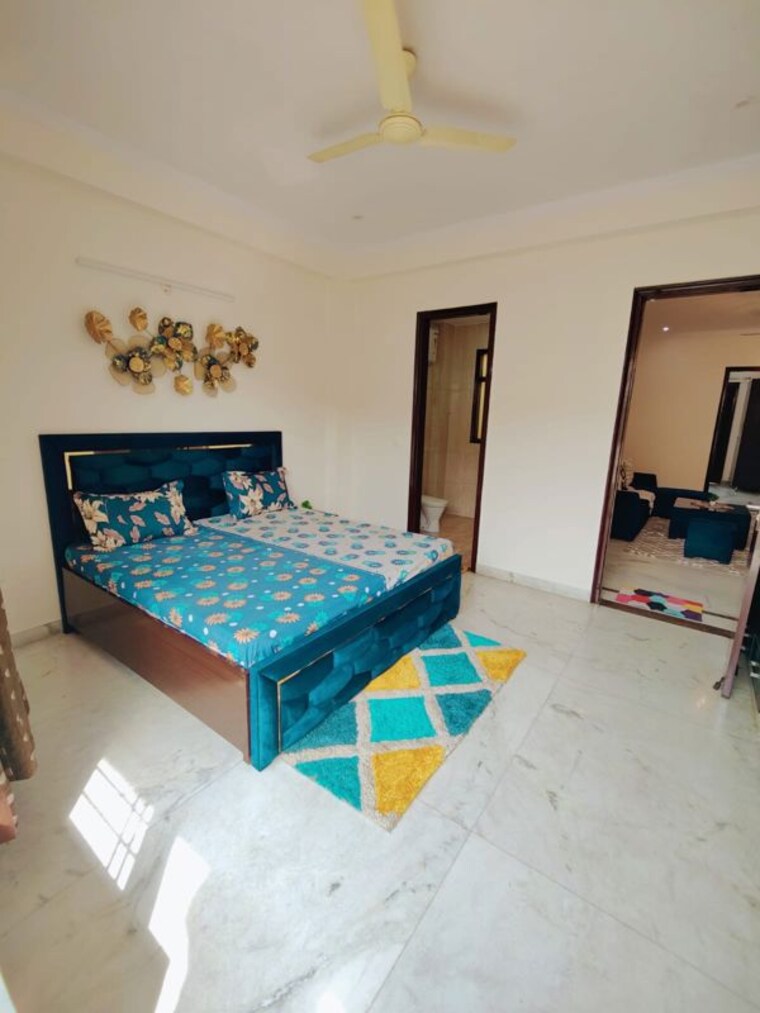 Bedroom, sector 46 3 Bedroom 120 Sq.Yd. Builder Floor In Sector 46 Gurgaon 10764169