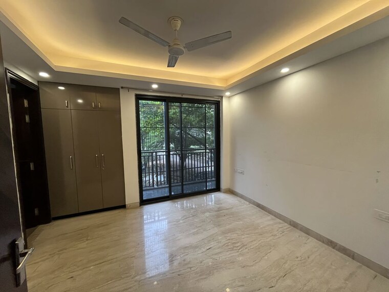 Room, sector 52 3 Bedroom 120 Sq.Yd. Builder Floor In Sector 52 Gurgaon 10764177