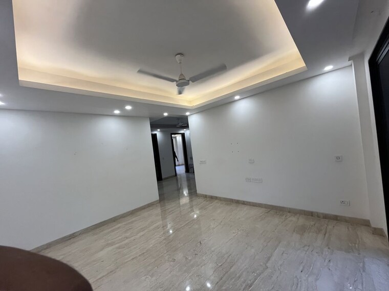 Room, sector 52 3 Bedroom 120 Sq.Yd. Builder Floor In Sector 52 Gurgaon 10764177