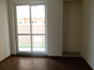 Room in 3 BHK Builder Floor at BPTP Parkland Pride, Sector 77 – for Sale