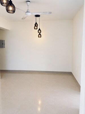 2 BHK Apartment For Rent in Shree Vardhman Mantra, Sector 67