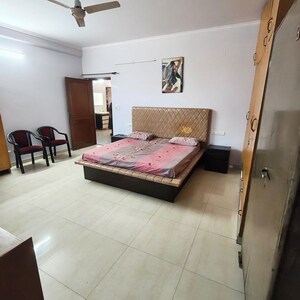 Bedroom in 3 BHK Builder Floor at Sector 52 – for Rent