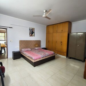 Bedroom in 3 BHK Builder Floor at Sector 52 – for Rent