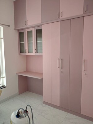 Room in 2.5 BHK Apartment at Sumadhura The Olympus, Financial District – for Rent