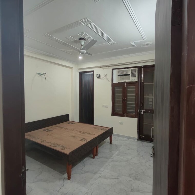 Room, sector 52 3 Bedroom 120 Sq.Yd. Builder Floor In Sector 52 Gurgaon 10764216
