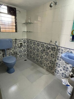 Attached Bathroom in 2.5 BHK Apartment at Vijay Enclave, Waghbil – for Rent