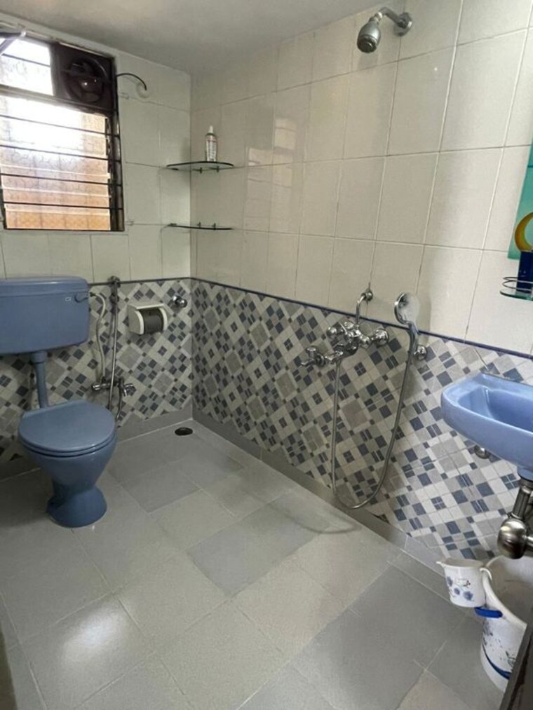 Attached Bathroom, vijay-enclave 2.5 Bedroom 850 Sq.Ft. Apartment In Waghbil Thane 10764211