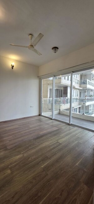2 BHK Apartment For Sale in L&T Crescent Bay T2, Parel