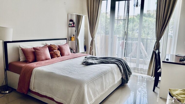 Bedroom, emaar-emerald-hills-phase-2 3 Bedroom 1750 Sq.Ft. Apartment In Sector 65 Gurgaon 10764222
