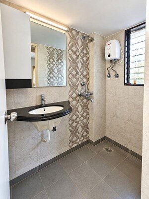 Bathroom in 1 BHK Apartment at Bandra West – for Rent