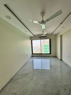 2 BHK Apartment For Rent in Gurukrupa Nirmalam, Bandra East
