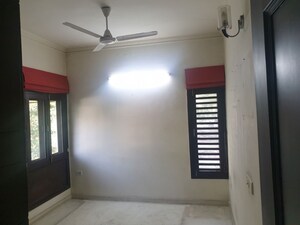 Room in 3 BHK Apartment at Kalkaji – for Rent