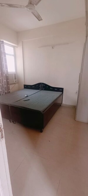 Bedroom in 3.5 BHK Apartment at ROF Aalayas, Sector 102 – for Rent