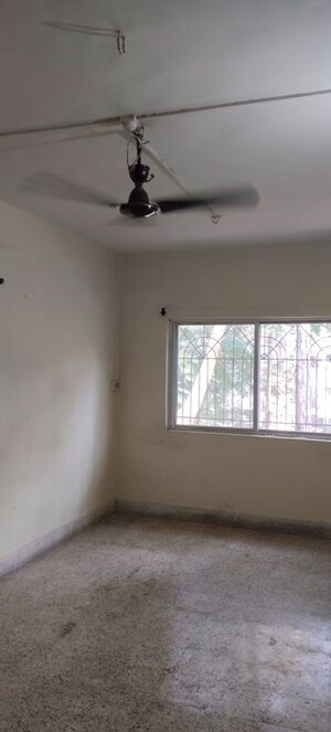 Room in 1 BHK Apartment at Shubham Apartment Erandwane, Erandwane – for Rent