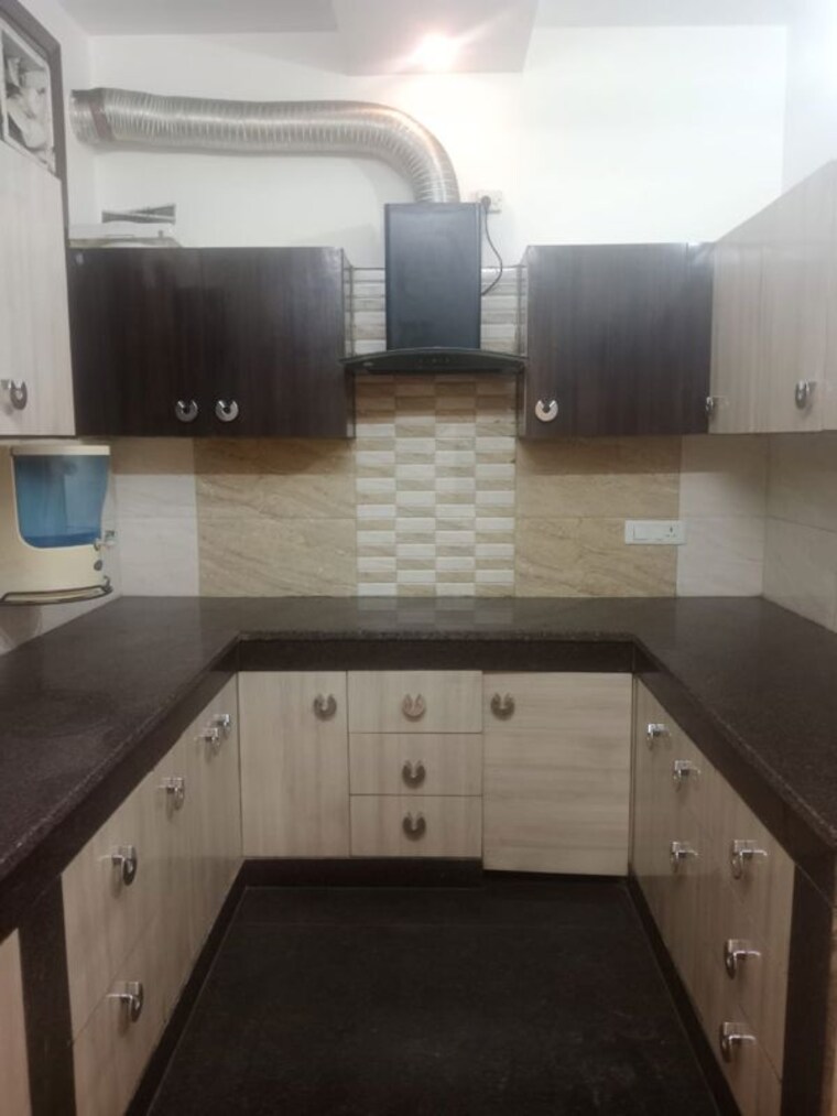 Kitchen, east of kailash 3 Bedroom 160 Sq.Yd. Builder Floor In East Of Kailash Delhi 10764285
