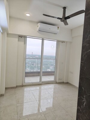 Building Lobby in 3 BHK Apartment at Signature Global City 81, Sector 81 – for Rent
