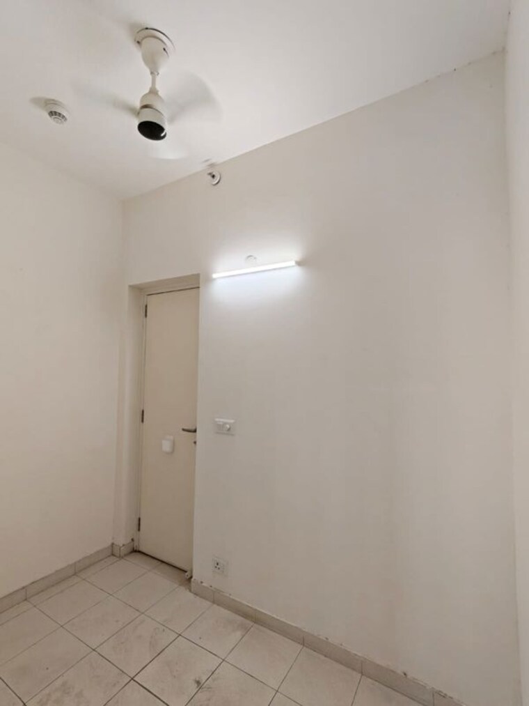 Room, signature-global-city-81 3 Bedroom 1419 Sq.Ft. Apartment In Sector 81 Gurgaon 10764288