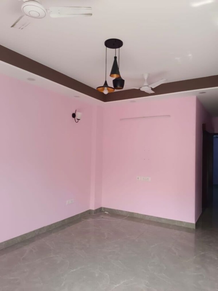 Room, chittaranjan park 3 Bedroom 125 Sq.Yd. Builder Floor In Chittaranjan Park Delhi 10764295