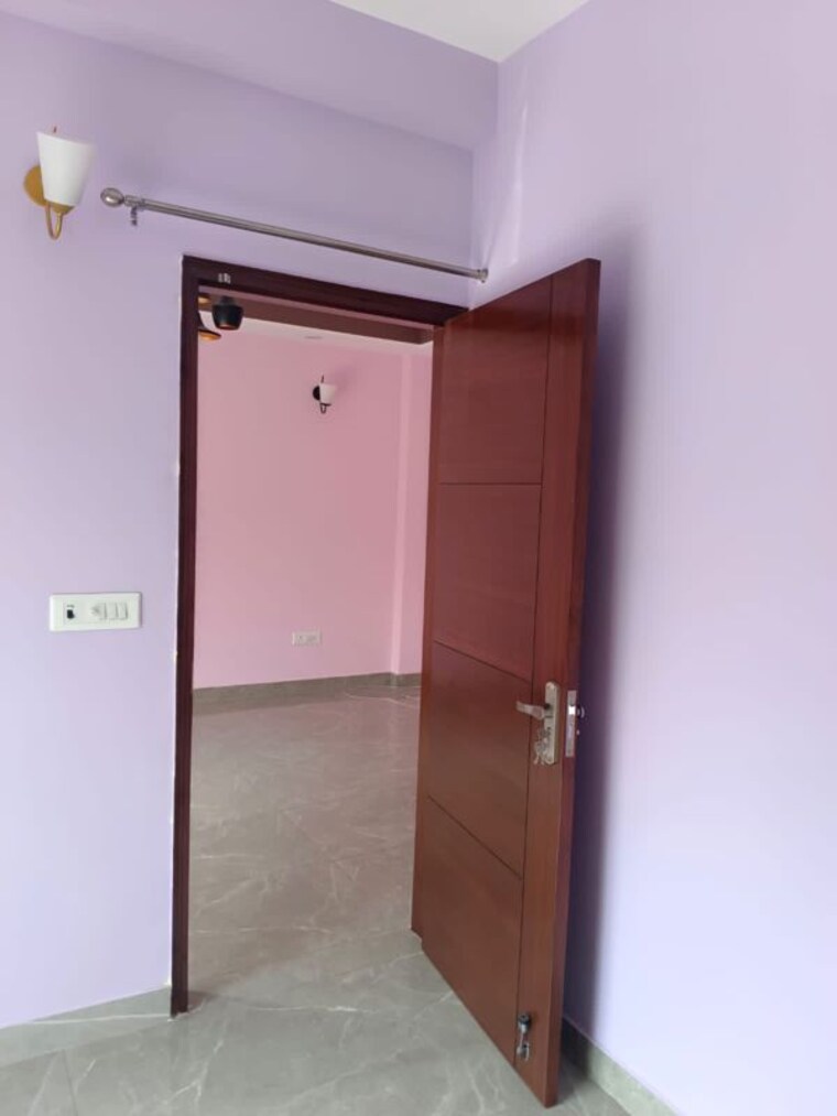 Room, chittaranjan park 3 Bedroom 125 Sq.Yd. Builder Floor In Chittaranjan Park Delhi 10764295