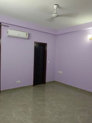 3 BHK Builder Floor For Rent in Chittaranjan Park