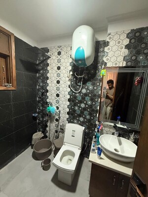 Bathroom in 2 BHK Builder Floor at Saket – for Rent
