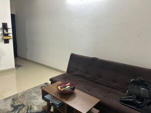 Room in 3 BHK Apartment at VVIP Addresses, Raj Nagar Extension – for Rent