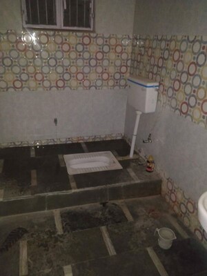 Living Room in 2 BHK Independent House at Mahmoorganj – for Rent