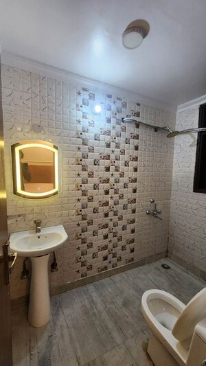 Bathroom in 2 BHK Builder Floor at Saket – for Rent