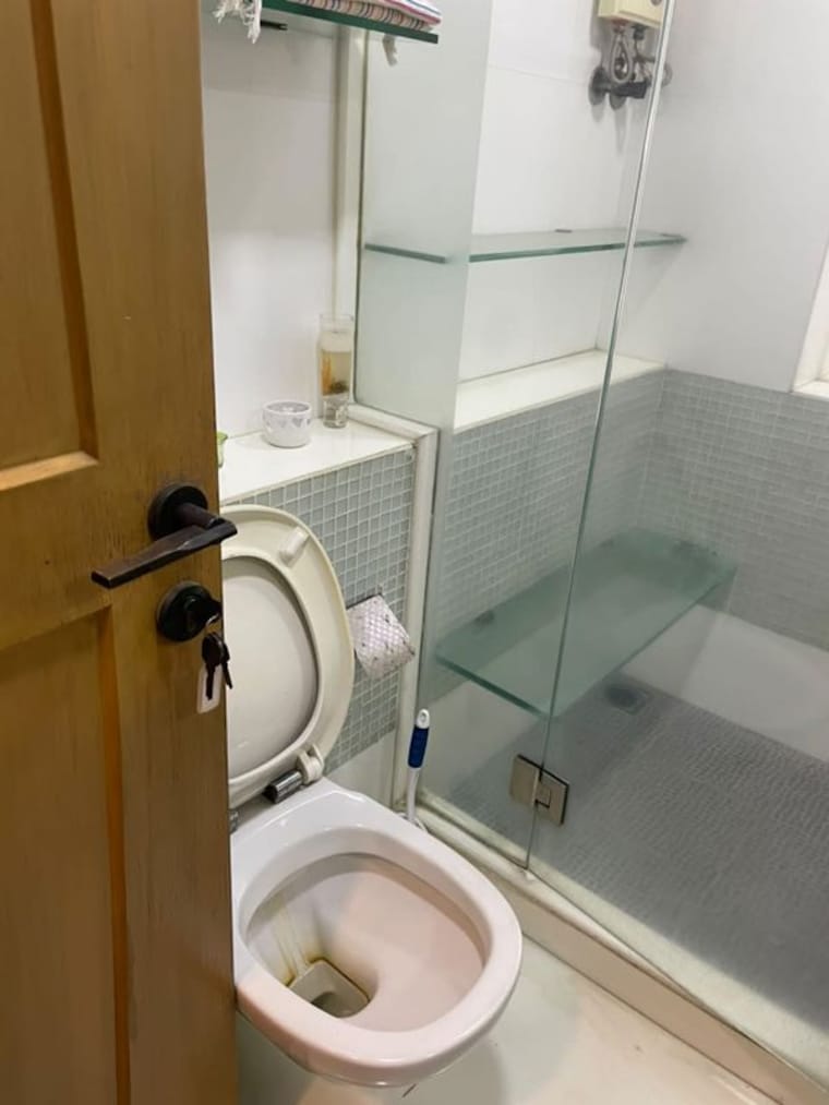 Bathroom, andheri-chs 3 Bedroom 1000 Sq.Ft. Apartment In Andheri West Mumbai 10764486