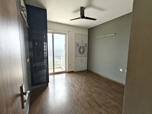Room in 3 BHK Apartment at SS The Coralwood, Sector 84 – for Rent