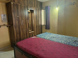 Bedroom in 2 BHK Apartment at Tingre Nagar – for Rent