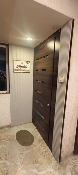 Bathroom in 1 BHK Apartment at Omkar Signet, Malad East – for Rent