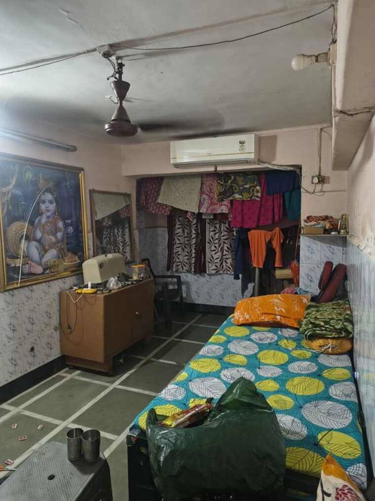 Room, kurla east 1 Bedroom 420 Sq.Ft. Apartment In Kurla East Mumbai 10764668