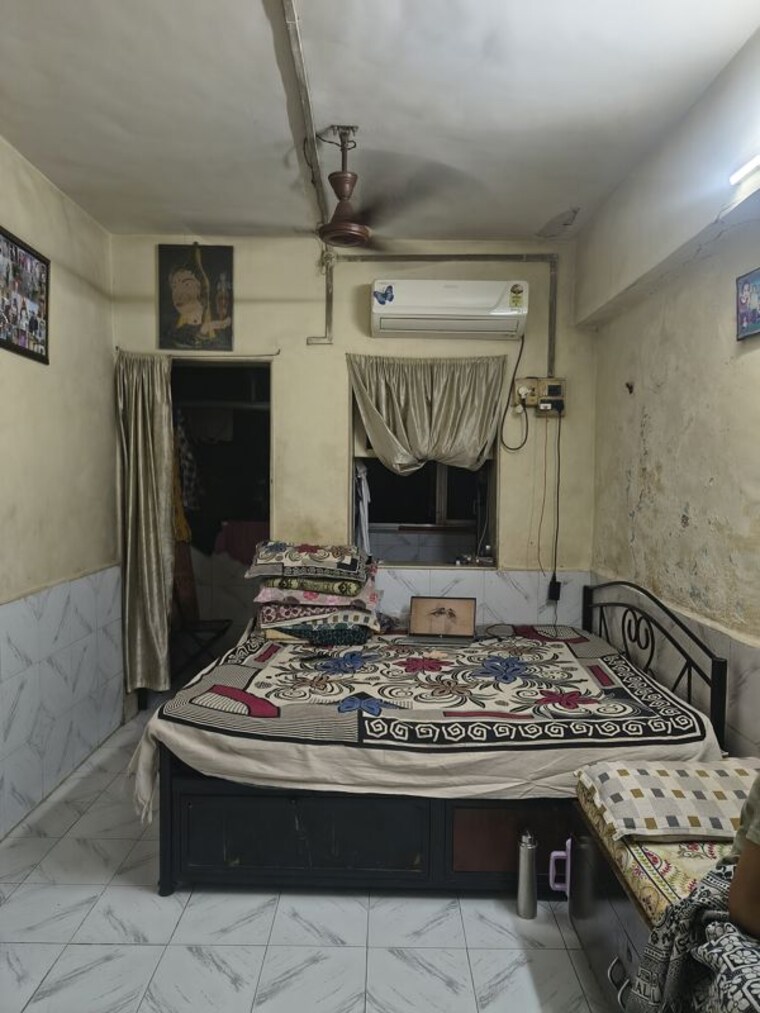 Room, kurla east 1 Bedroom 420 Sq.Ft. Apartment In Kurla East Mumbai 10764668