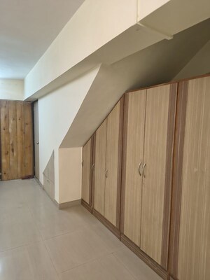 Furnished Amenities in 1 RK Apartment at Kurla East – for Rent