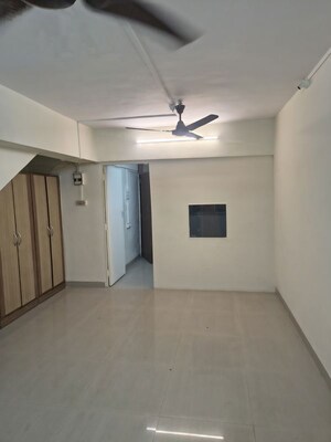 1 RK Apartment For Rent in Kurla East