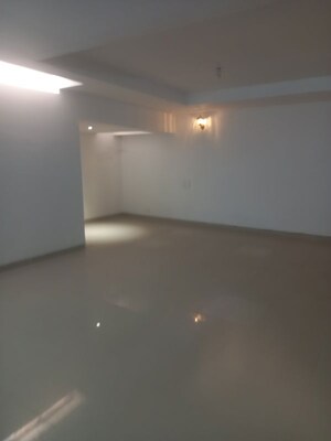 Furnished Amenities in 6+ BHK Independent House at Sector 15 – for Sale