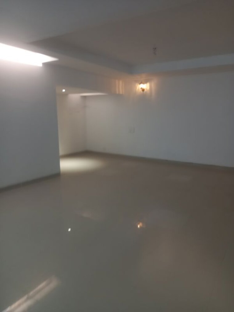 undefined, sector 15 6+ Bedroom 4000 Sq.Ft. Independent House In Sector 15 Gurgaon 10764706