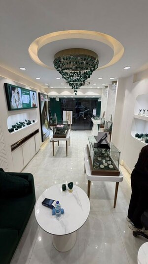  Shop – Exterior View View at Khar West - for Rent