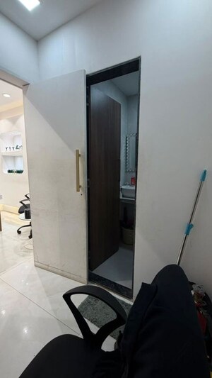   Shop at Khar West – for Rent