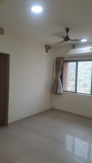Room in 3 BHK Apartment at Neelkanth Greens Sunflower, Patlipada – for Rent