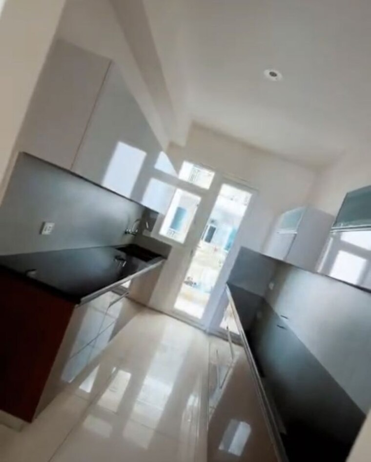 Team Area, hermitage-centralis 3 Bedroom 2025 Sq.Ft. Apartment In Vip Road Zirakpur 10764720