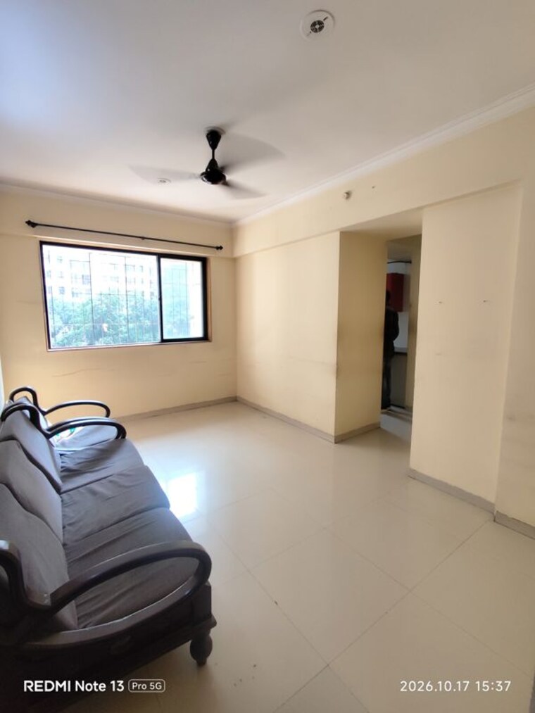 Living Room, puranik-hometown-phase-ii 2 Bedroom 706 Sq.Ft. Apartment In Ghodbunder Road Thane 10764719