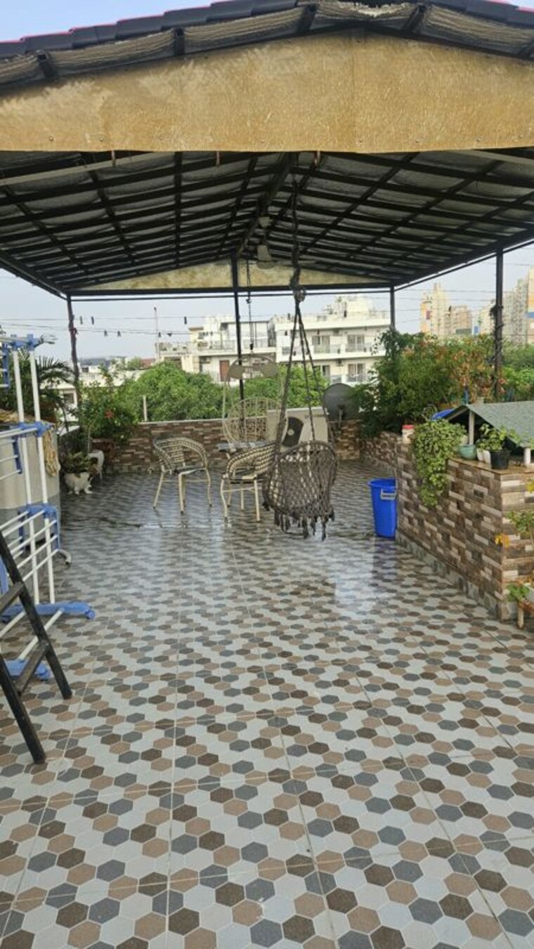 Gym, south city 2 2 Bedroom 180 Sq.Yd. Builder Floor In South City 2 Gurgaon 10764730
